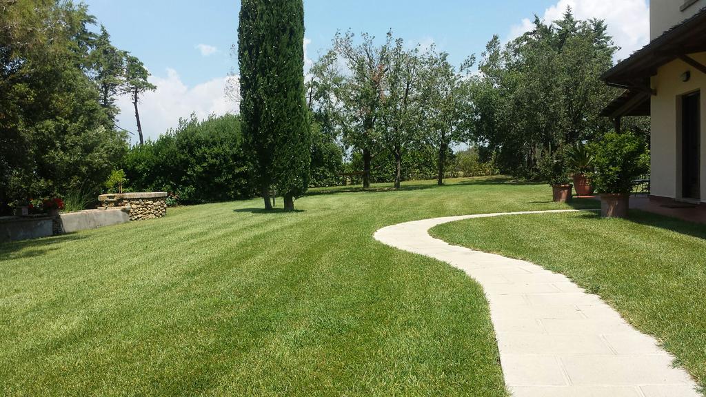 Agriturismo Le Vallette บิบโบนา ภายนอก รูปภาพ