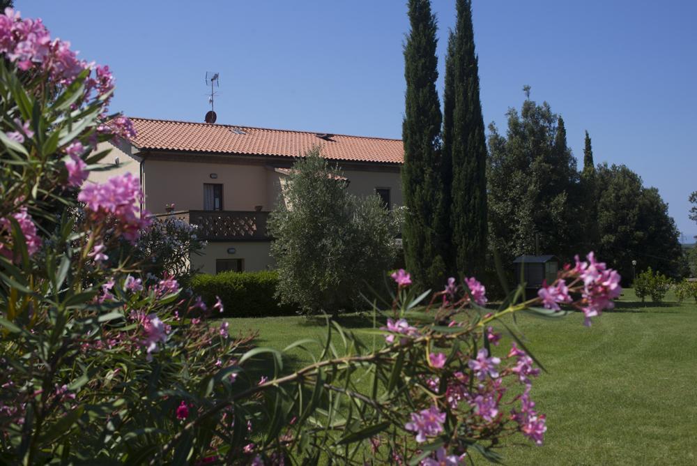 Agriturismo Le Vallette บิบโบนา ภายนอก รูปภาพ