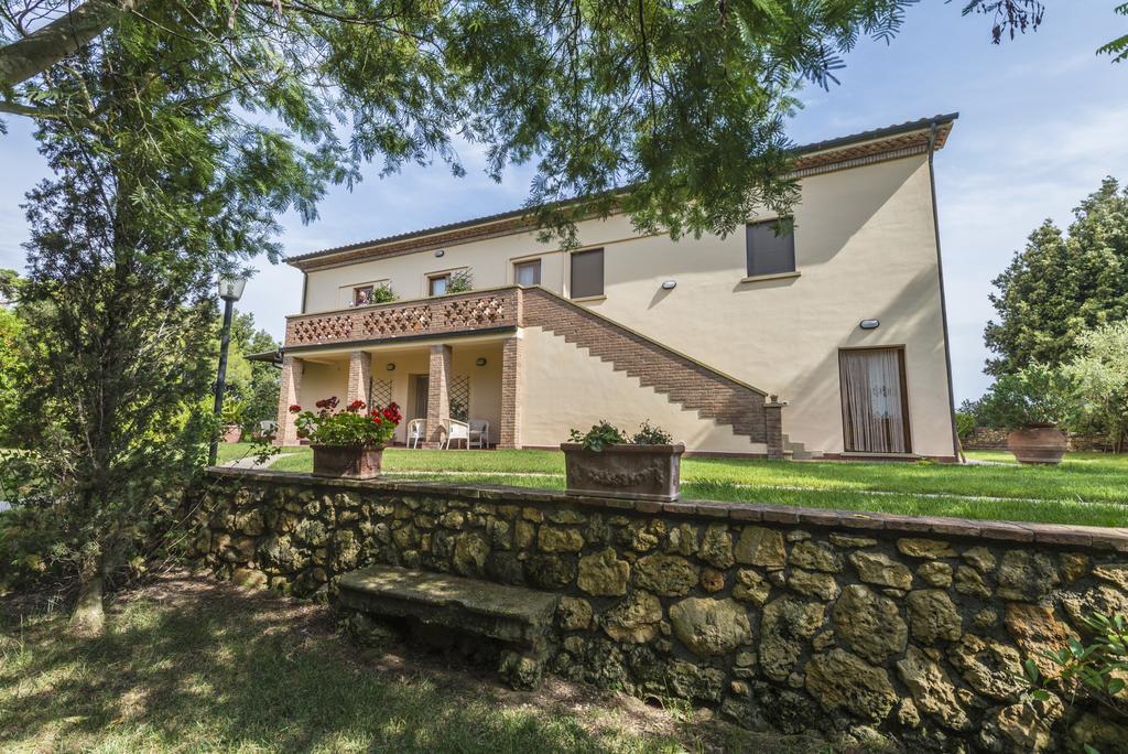 Agriturismo Le Vallette บิบโบนา ภายนอก รูปภาพ