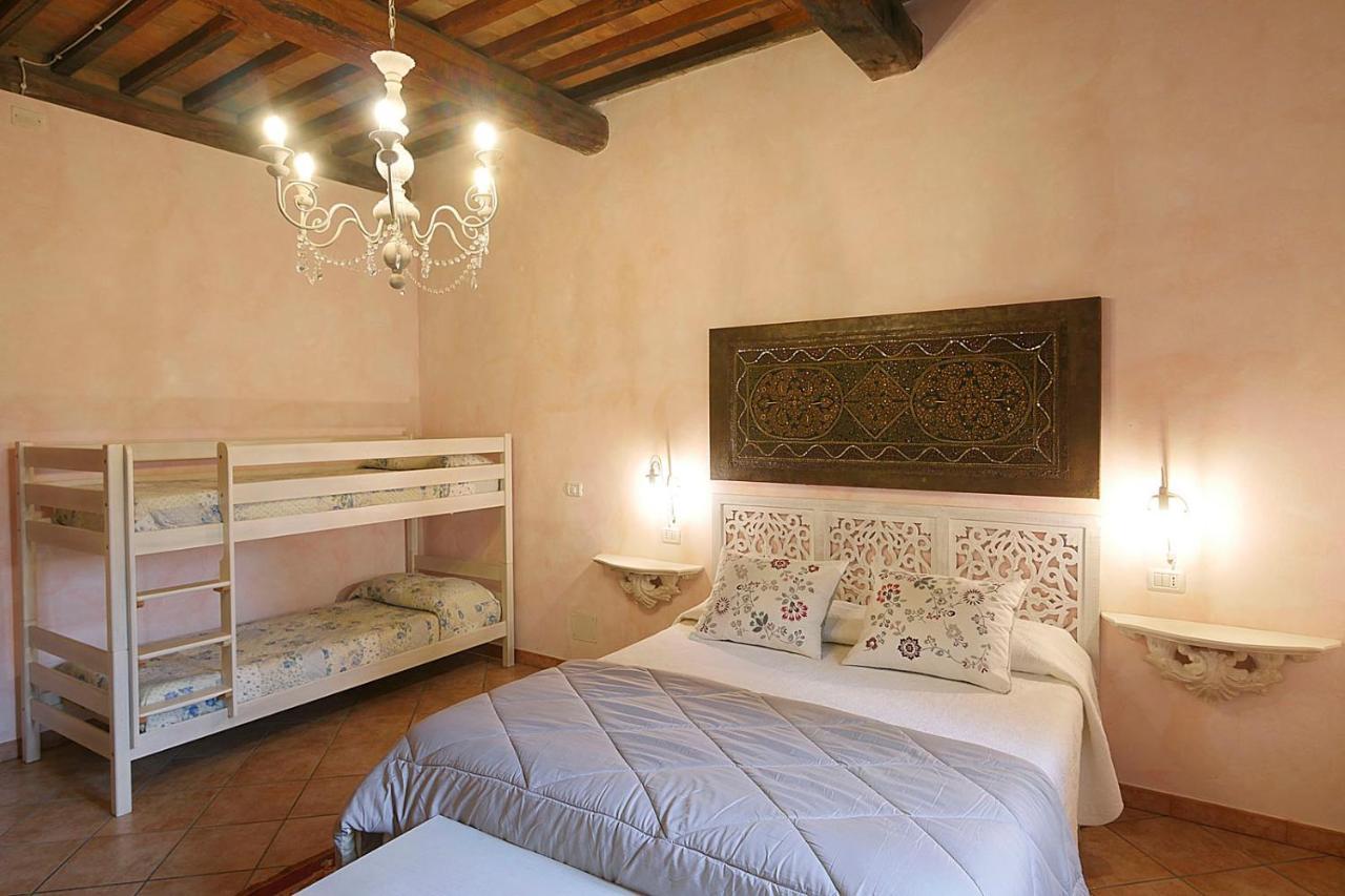 Agriturismo Le Vallette บิบโบนา ภายนอก รูปภาพ