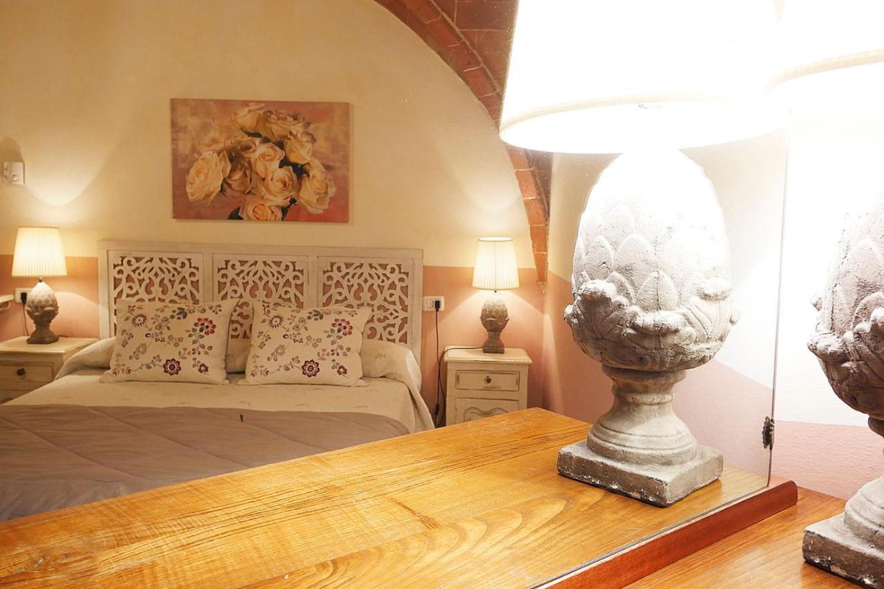 Agriturismo Le Vallette บิบโบนา ภายนอก รูปภาพ