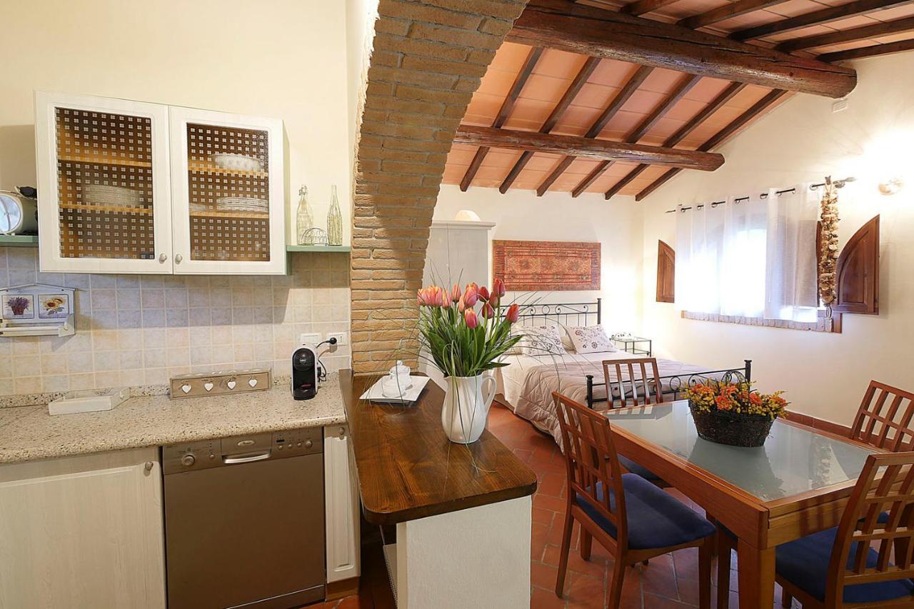 Agriturismo Le Vallette บิบโบนา ภายนอก รูปภาพ