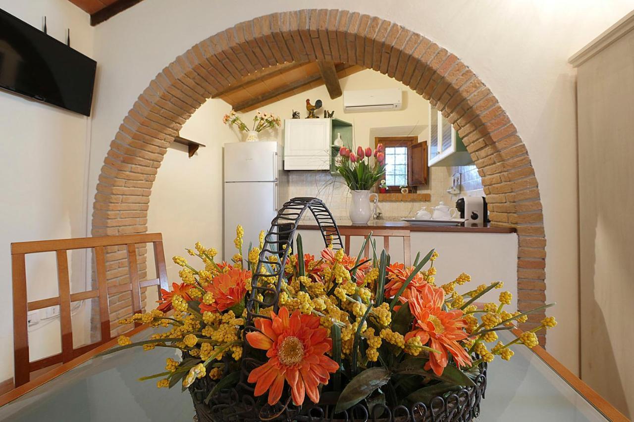 Agriturismo Le Vallette บิบโบนา ภายนอก รูปภาพ