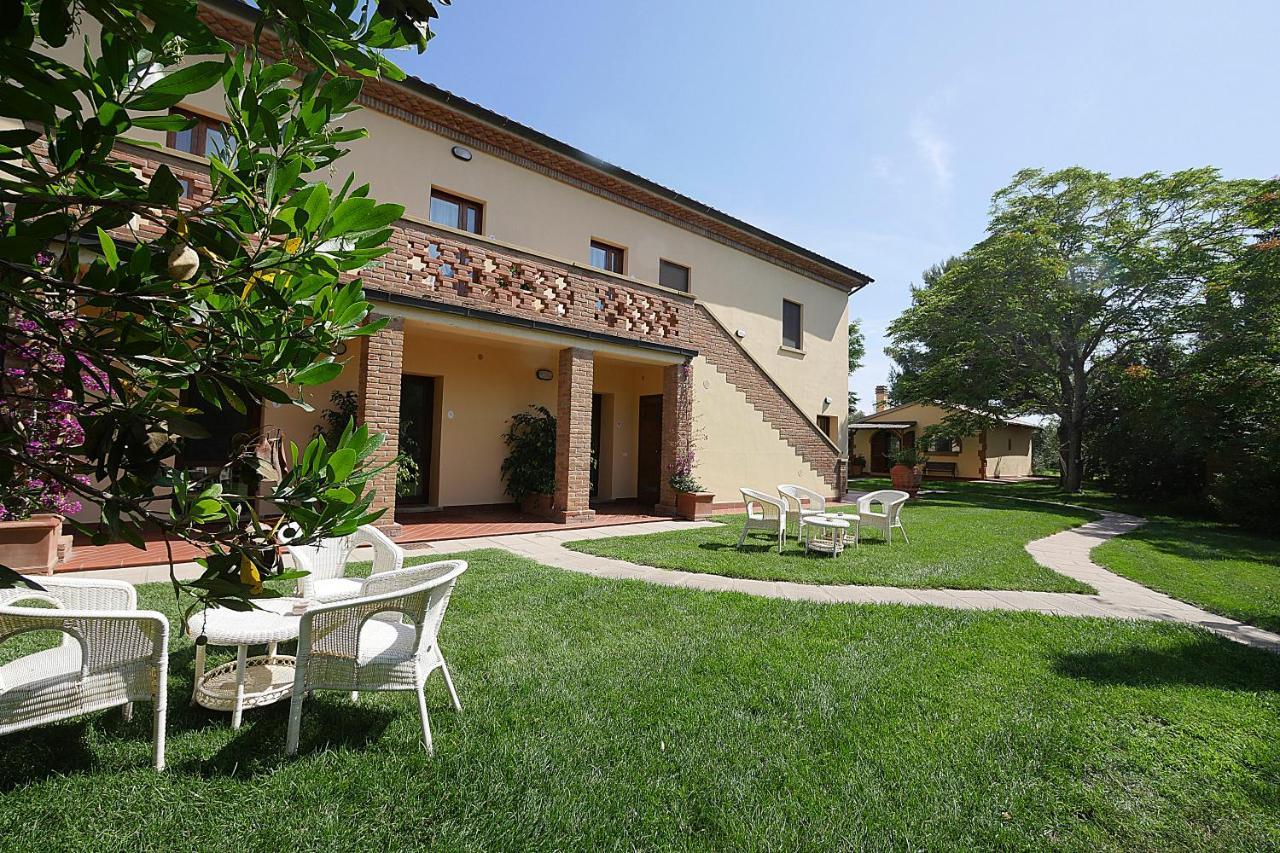 Agriturismo Le Vallette บิบโบนา ภายนอก รูปภาพ
