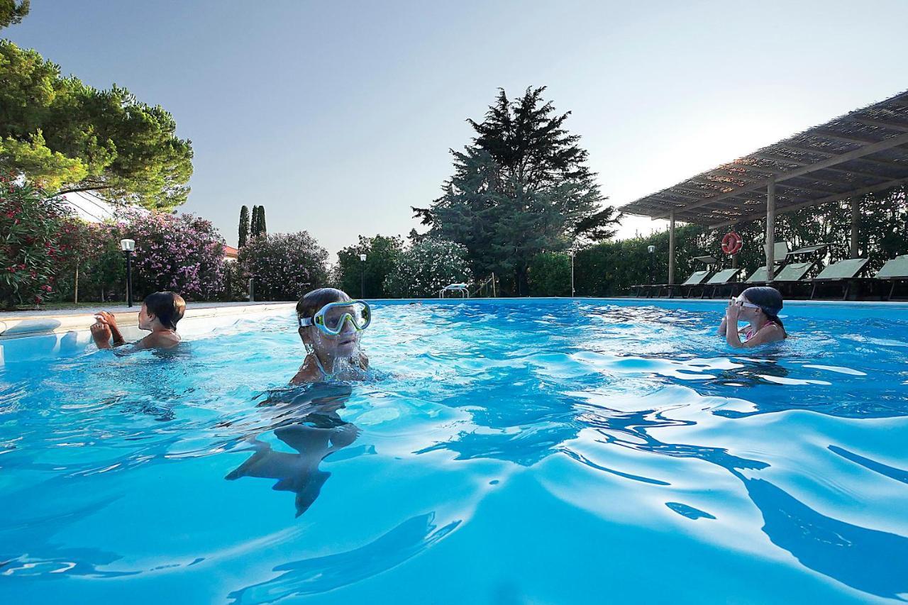 Agriturismo Le Vallette บิบโบนา ภายนอก รูปภาพ
