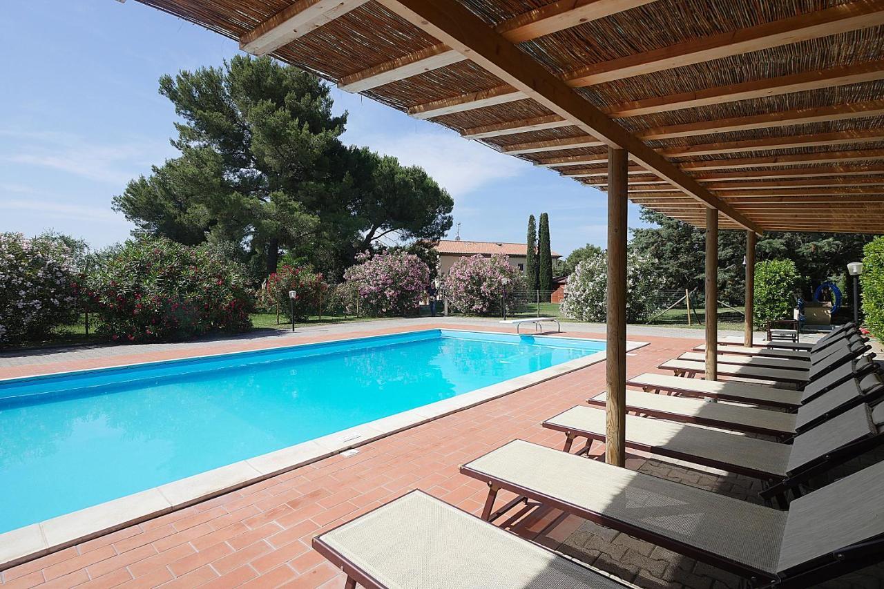 Agriturismo Le Vallette บิบโบนา ภายนอก รูปภาพ